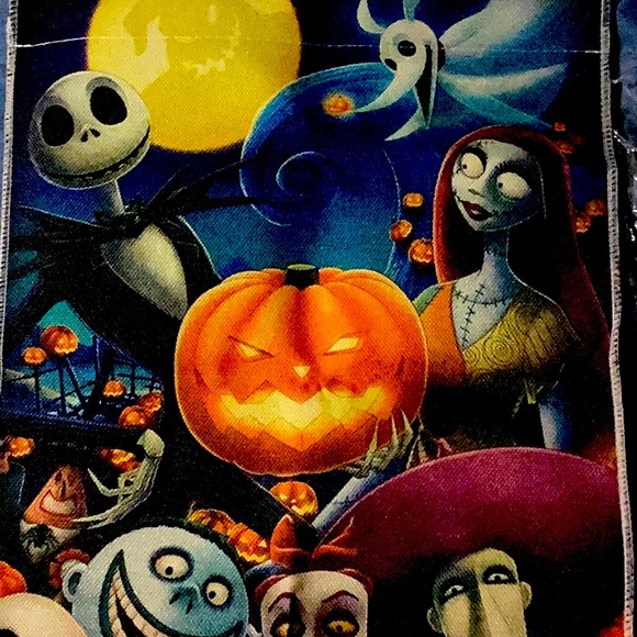 NWT THE NIGHTMARE BEFORE CHRISTMAS JACK,SALLY,&CREW HALLOWEEN BRIGHT GARDEN FLAG - Picture 2 of 3